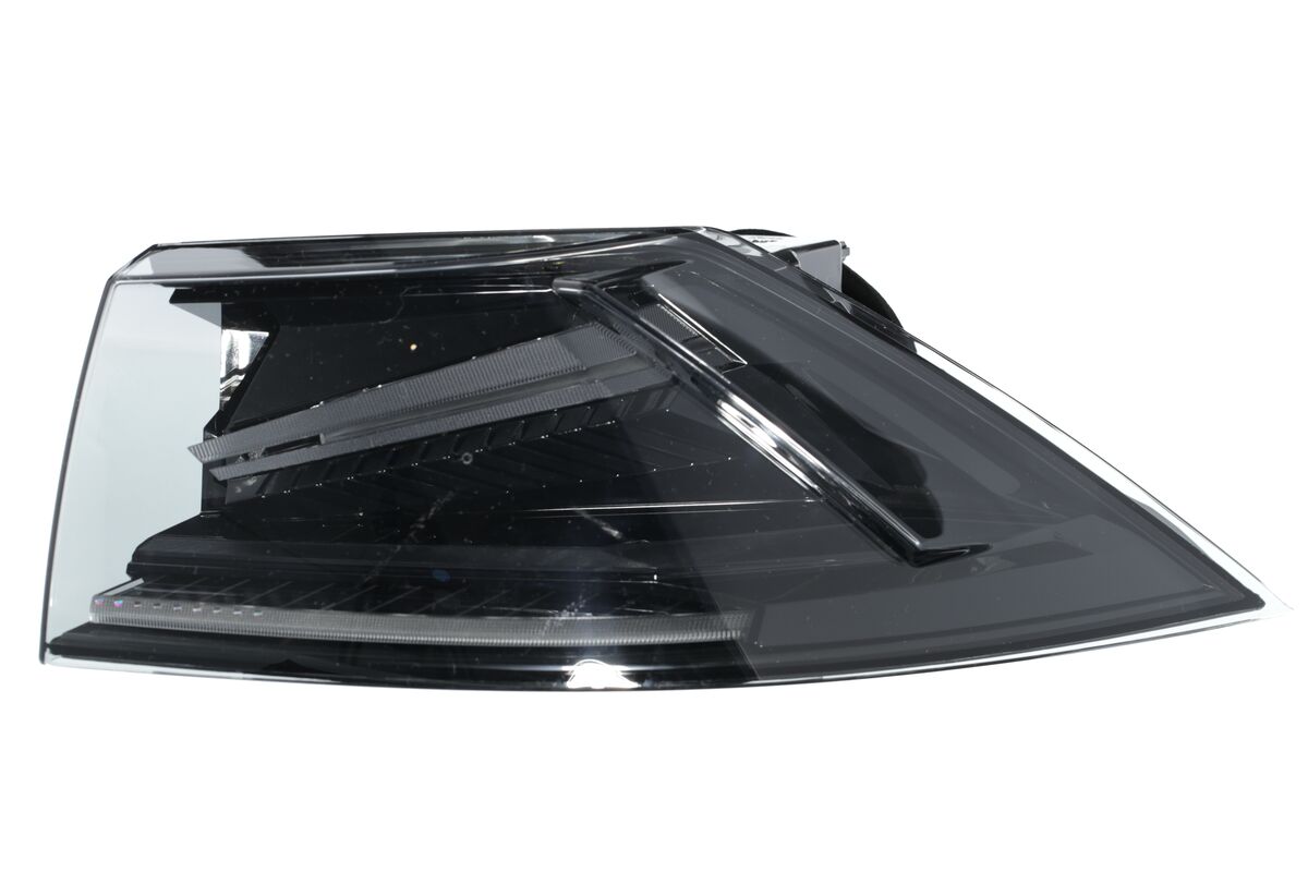 Tail Light Assembly VALEO 048772